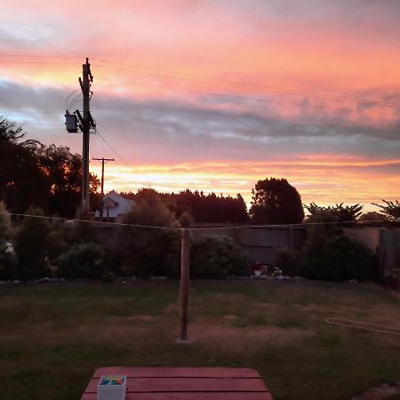 Glenavys Waitaki River Motor Camp Bagian luar foto
