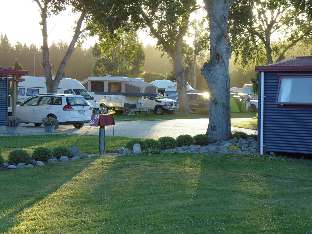 Glenavys Waitaki River Motor Camp Bagian luar foto