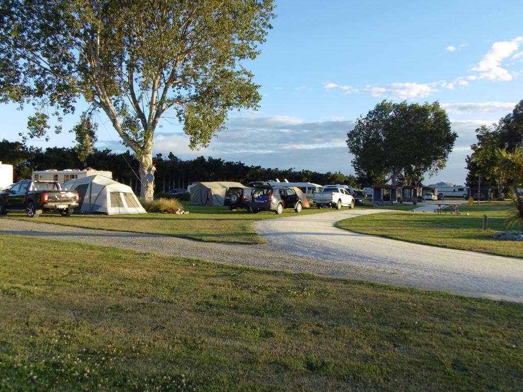 Glenavys Waitaki River Motor Camp Bagian luar foto