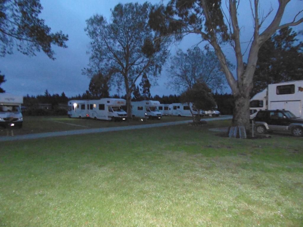 Glenavys Waitaki River Motor Camp Bagian luar foto