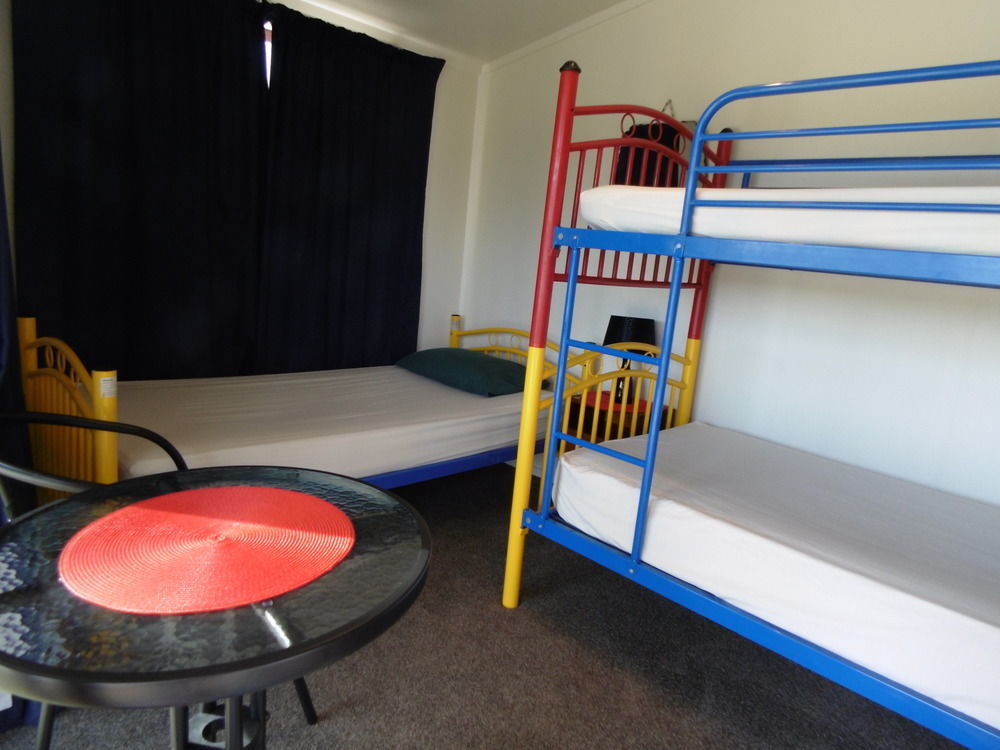 Glenavys Waitaki River Motor Camp Bagian luar foto