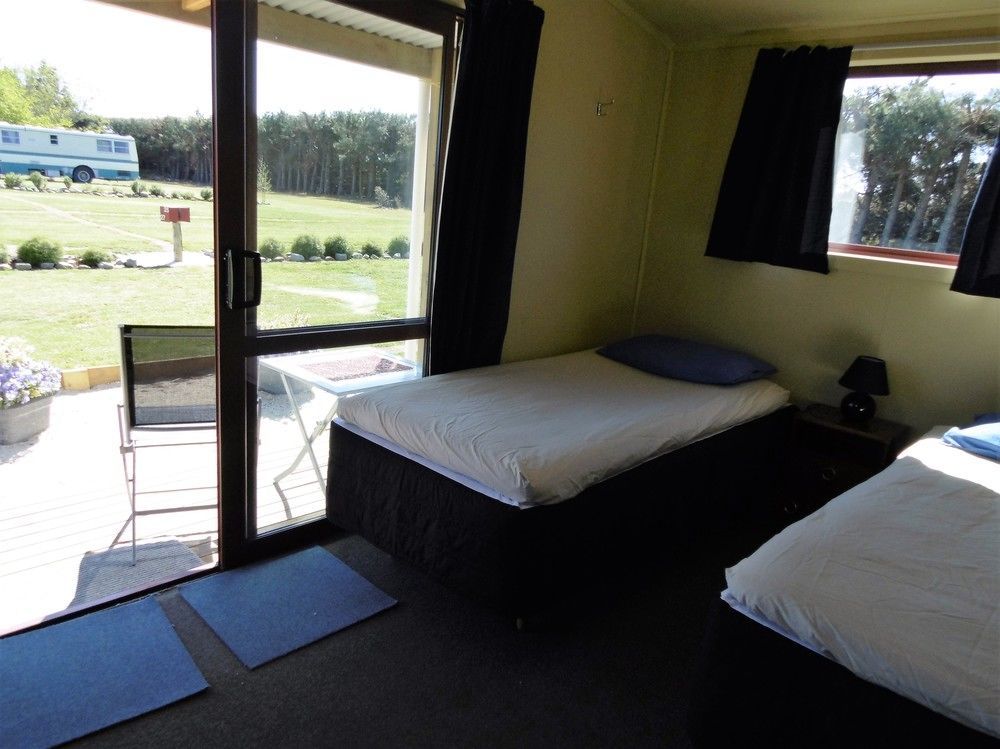 Glenavys Waitaki River Motor Camp Bagian luar foto