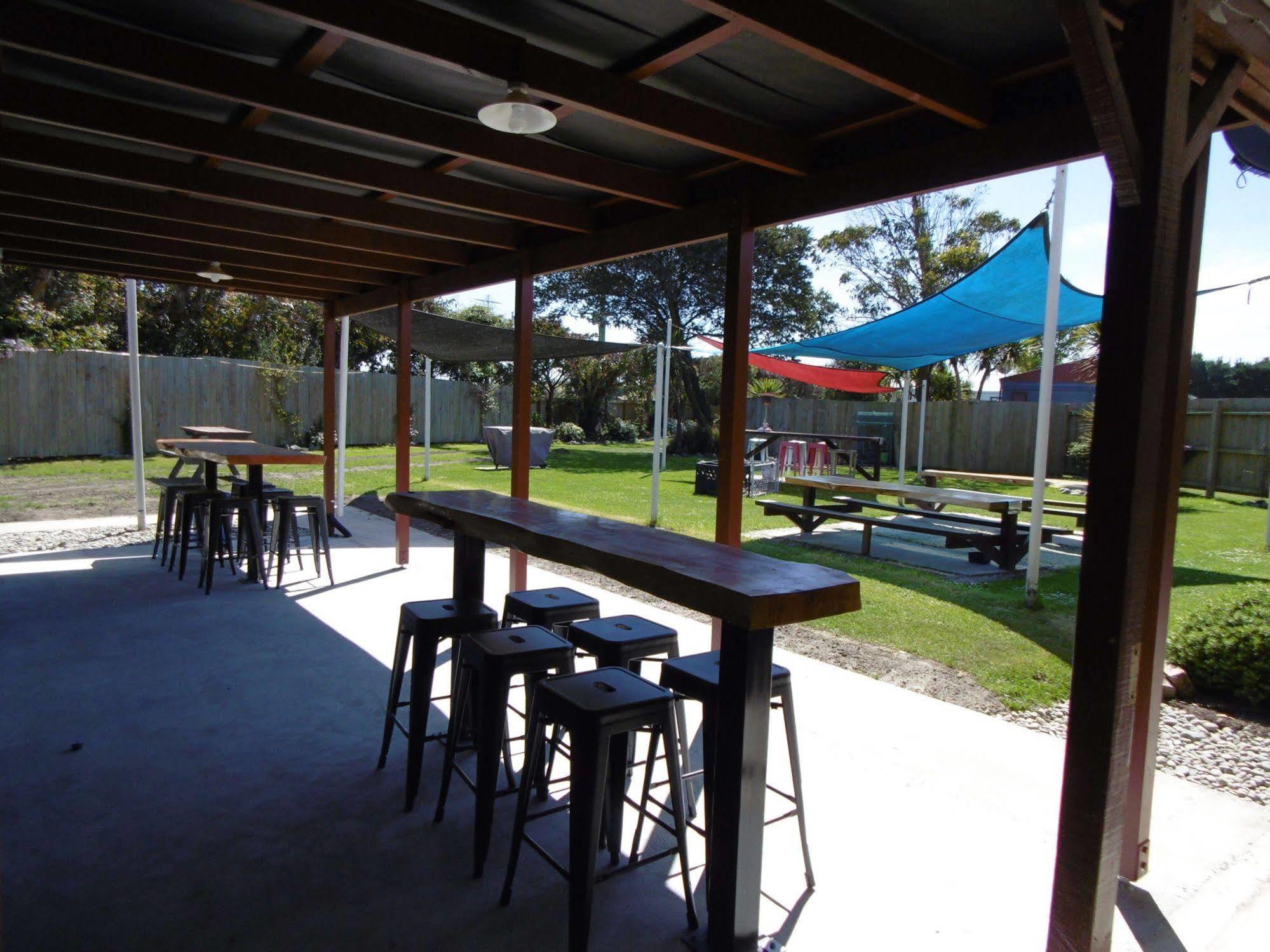 Glenavys Waitaki River Motor Camp Bagian luar foto