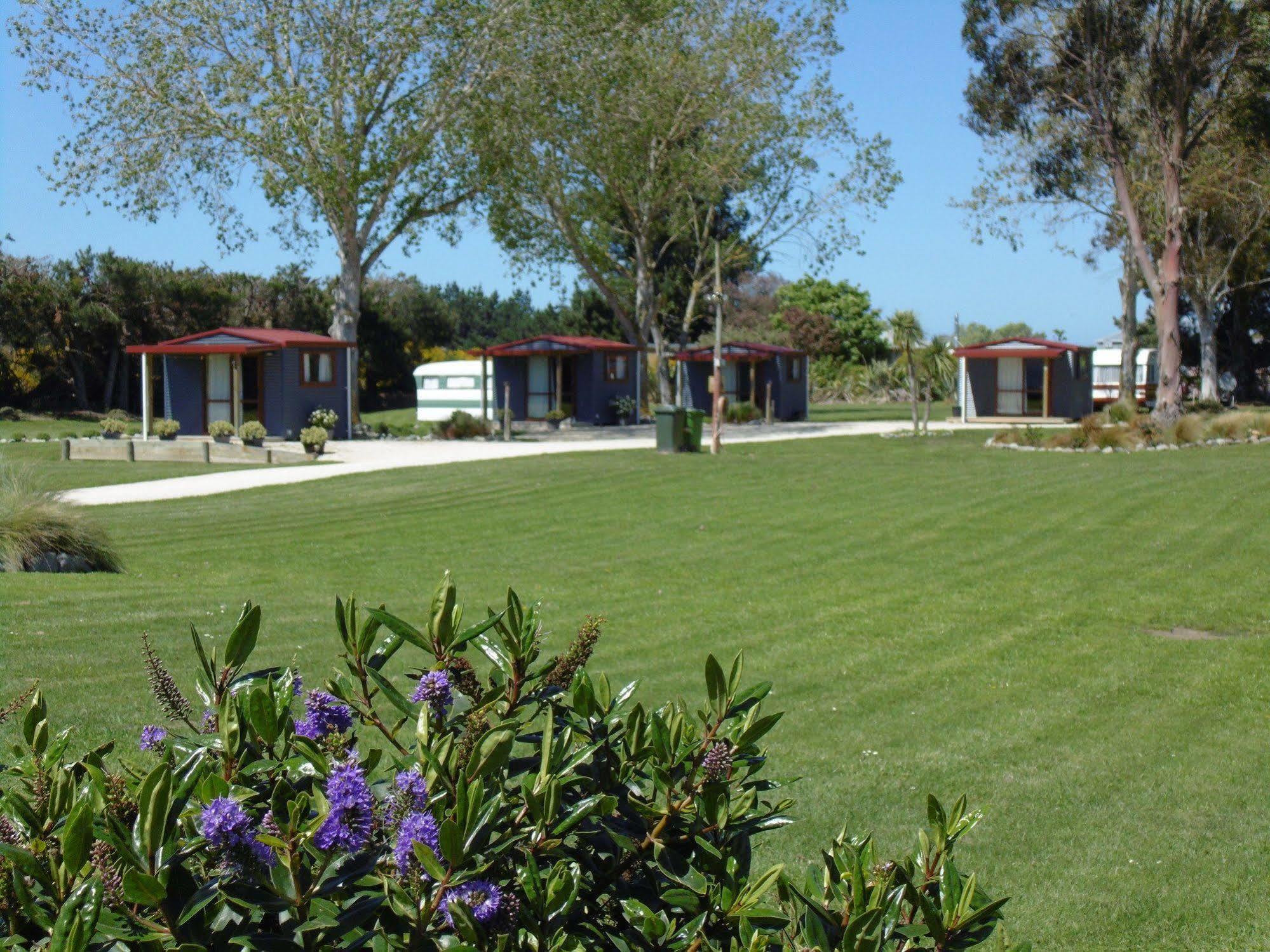 Glenavys Waitaki River Motor Camp Bagian luar foto